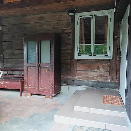 Chaty, Niebieskie Drzwi