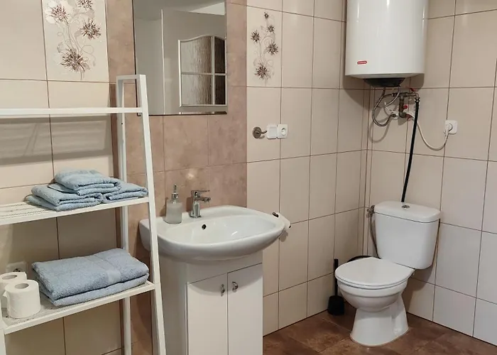 Chaty, Niebieskie Drzwi